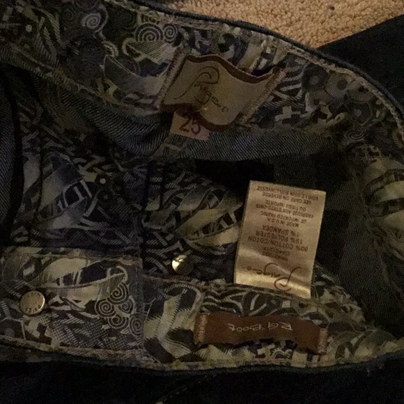 2 pair dark Paige Denim Jeans both size 25 - Picture 5 of 5